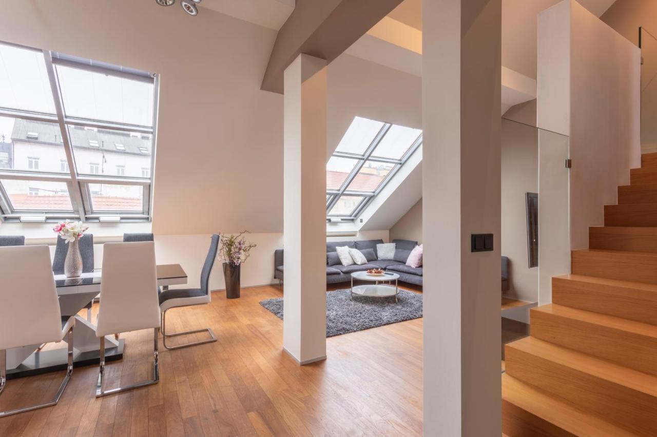 Luxury Central Duplex With Terrace Prague Exterior photo